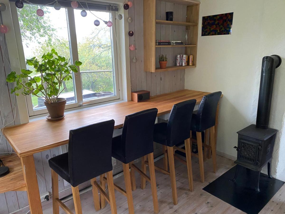 Stuga Pa Rossoe, Stroemstad Eksteriør billede